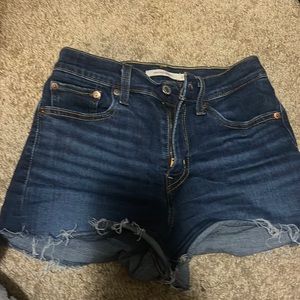 Levi’s shorts